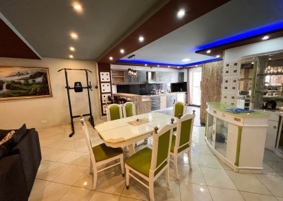 Appartement - 3 chambres - 150 m²