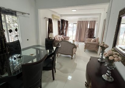 Appartement - 3 chambres - 200 m²