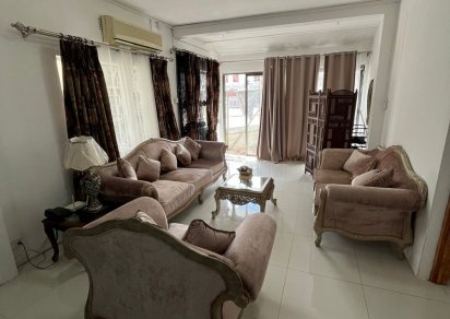 Appartement - 3 chambres - 200 m²