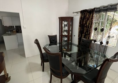 Appartement - 3 chambres - 200 m²