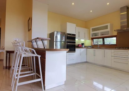 Appartement - 3 chambres - 210 m²