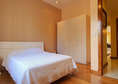 Appartement - 3 chambres - 210 m²
