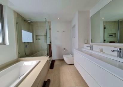 Appartement - 3 chambres - 230 m²