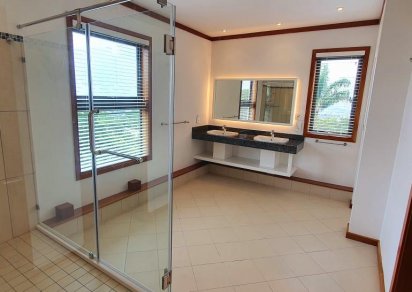 Appartement - 3 chambres - 325 m²