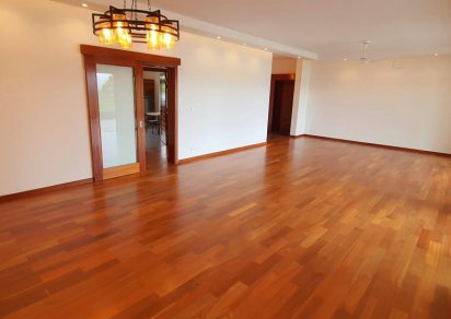 Appartement - 3 chambres - 325 m²