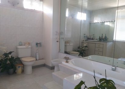 Appartement - 4 chambres - 1800 p²