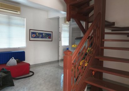 Appartement - 4 chambres - 1800 p²