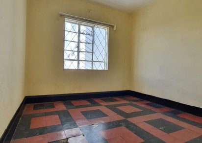 Bâtiment commercial - 1096 m²