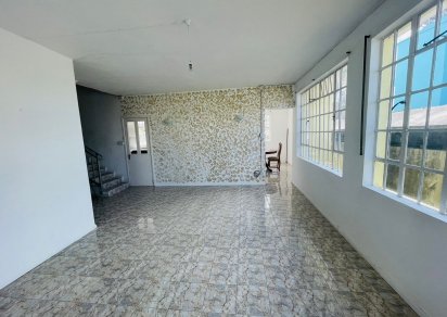 Bâtiment commercial - 139 m²