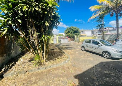 Bâtiment commercial - 139 m²