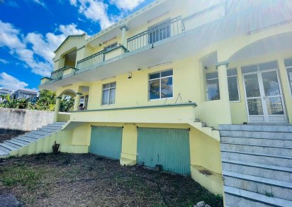 Bâtiment commercial - 139 m²