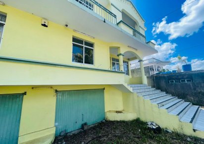 Bâtiment commercial - 139 m²