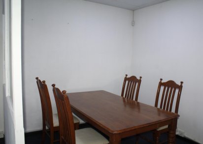 Bâtiment commercial - 1420 m²