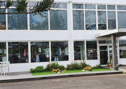 Bâtiment commercial - 150 m²