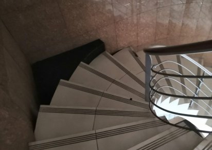 Bâtiment commercial - 22000 p²