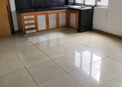 Bâtiment commercial - 22000 p²