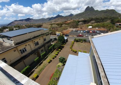 Bâtiment commercial - 3070 m²