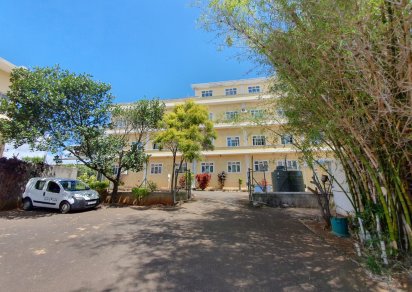 Bâtiment commercial - 3070 m²