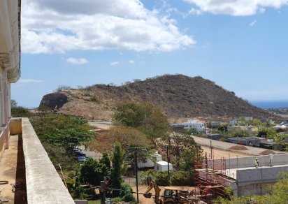 Bâtiment commercial - 3070 m²