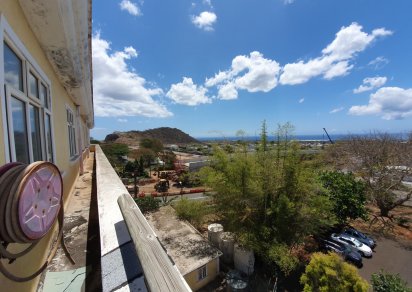 Bâtiment commercial - 3070 m²