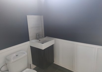 Bâtiment commercial - 309 m²