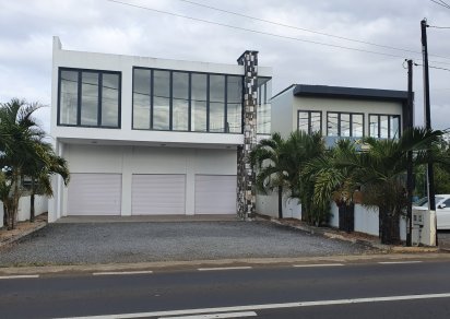 Bâtiment commercial - 309 m²