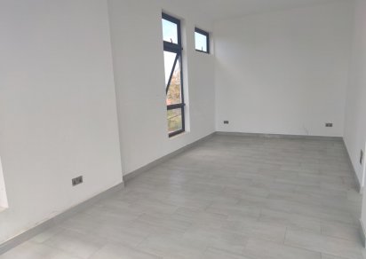 Bâtiment commercial - 309 m²
