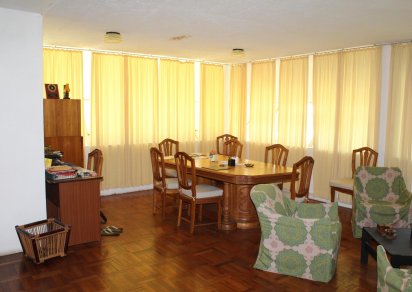 Bâtiment commercial - 3400 m²
