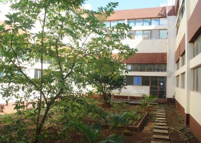 Bâtiment commercial - 3400 m²