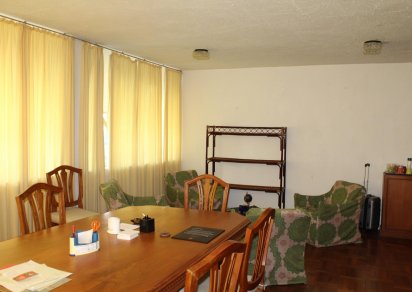 Bâtiment commercial - 3400 m²