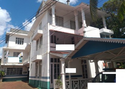 Bâtiment commercial - 504 m²