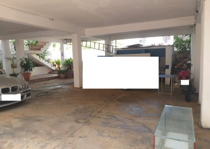 Bâtiment commercial - 504 m²