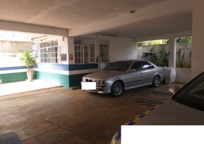 Bâtiment commercial - 504 m²