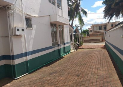 Bâtiment commercial - 504 m²