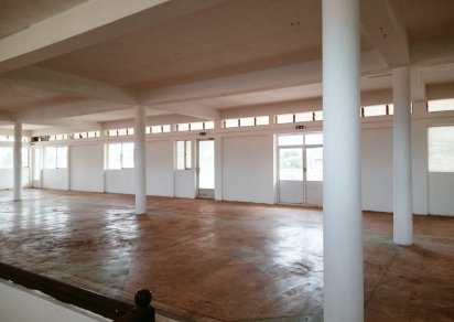 Bâtiment commercial - 575 m²