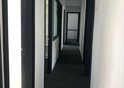 Bâtiment commercial - 575 m²