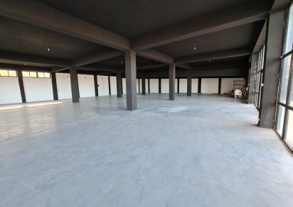 Bâtiment commercial - 600 m²