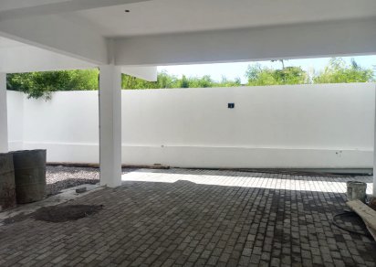 Bâtiment commercial - 900 m²