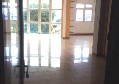 Bureau - 106 m²