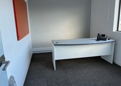 Bureau - 1521 m²