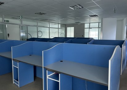 Bureau - 1521 m²