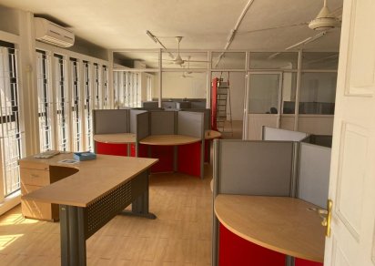 Bureau - 235 m²