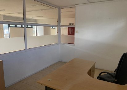 Bureau - 235 m²