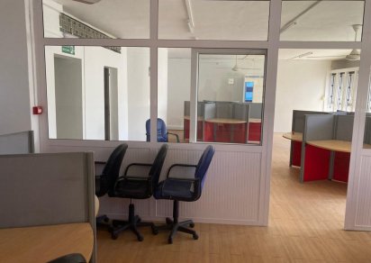 Bureau - 235 m²