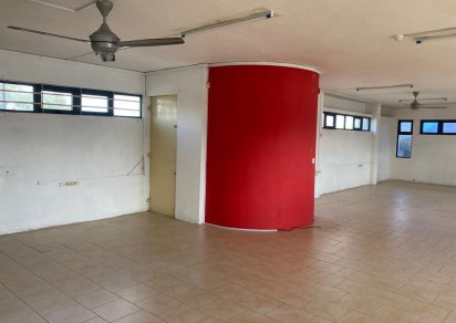 Bureau - 235 m²