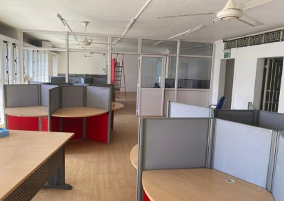 Bureau - 235 m²