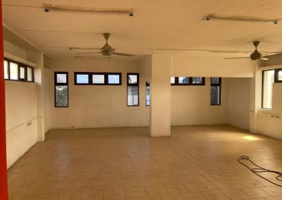 Bureau - 235 m²
