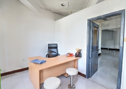 Bureau - 250 m²