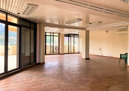 Bureau - 319 m²