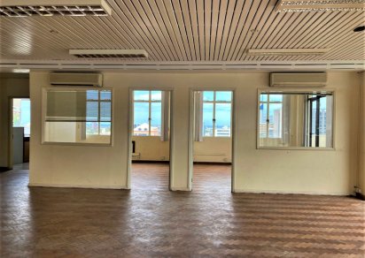 Bureau - 319 m²